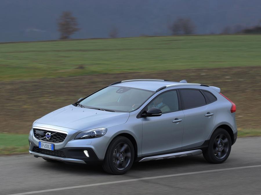  Volvo V40 Cross Country D4 2012 года  (фото 18 из 20)